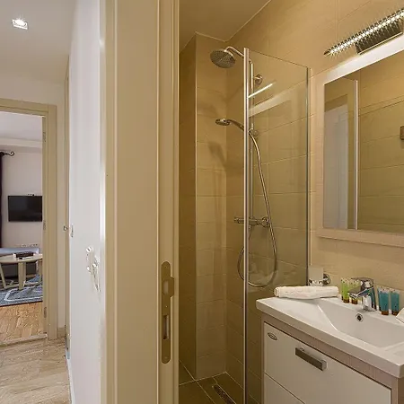 Spaska Apartment *